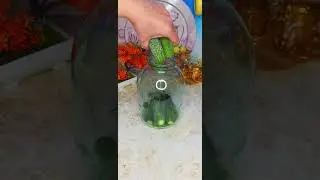 Ассорти огурцы помидоры на зиму. Самый вкусный маринад хранится при комнатной температуре
