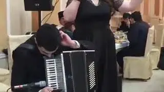 Нетипичная Махачкала  тигр не растерялся)