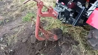 Агромаш МТ110. Копка картофеля.