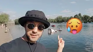 Kuda Berendam Di Hyde Park Karena Kepanasan! Kasian Banget :(