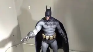 ARTICULATE HOT TOYS BATMAN ARKHAM CITY 1/6 SCALE