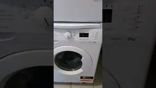 Machine a laver INDESIT tous les voyants clignotent