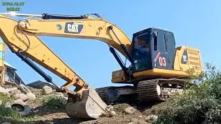 Excavator Caterpillar 320GC Menggali Batu | Proses Pekerjaan konstruksi | Alat berat Indonesia