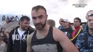 Boxer vs MMA fighter in Street Fight