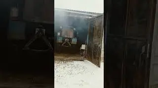 У всех выходные , а мы работаем!
