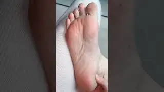 抖音碟主最新訂製美腳腳底模擬足交影片