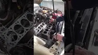 Замеряем, есть ли выработка в цилиндрах. 