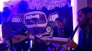 Uğur Kılçık elgajiye Vos Vos cafe