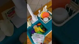 Детская мойка раковина с автоматической подачей воды, кухня с продуктами