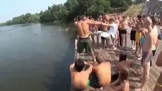 прыжки в воду офигено