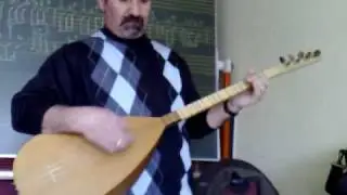 Ismail Kizilgöz-Evlerin Önu Boyali Direk