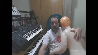 Ein bisschen mit ner Sexpuppe kuscheln