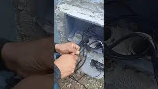 colocando conector split bolt 16mm para emenda
