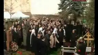Черномырдин: непорядок при опускании гроба