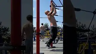 Прохождение трассы на руках #турник #силахвата #ocr #ninjawarrior #русскийниндзя #крестовскийостров
