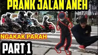 JALAN ANEH DI LAMPU MERAH...NGAKAK PARAHH