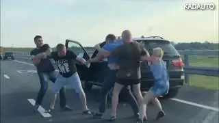 Разборка на дороге