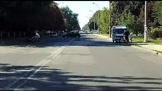 Нужно развернуться? Две сплошные не помеха?