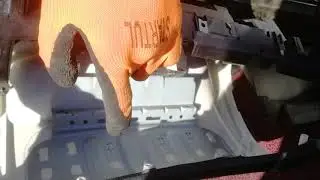 Снятие и установка падушки! AIRBAG на тарпедо Мицубиси каризма 2002 год и 1997 год