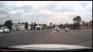 South Africa Bad Drivers Honda Civic running red light 19/01/2016