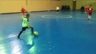 лучшие моменты юного футболиста из Калуги