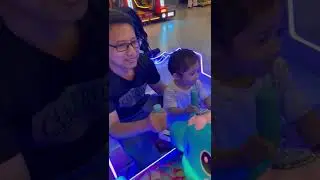 Woahhh.!! Begitu Dahsyat! 😆 #babyboy #2tahun1bulan #arcade #watergun #ioicitymall