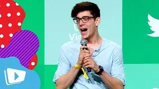 Ethan of CrankGameplays Celebrates His First Time as a VidCon Featured Creator at his Q&A!