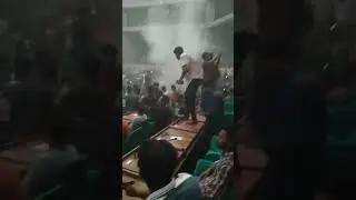 সংসদ ভবনে কি অবস্তাহ দেখুন,