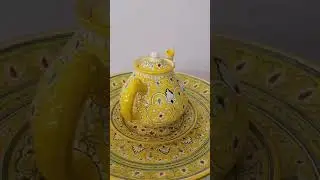 Чайник желтый