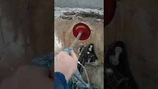 Установка алмазного бурения Durabe H8235 в работе , диаметр сверления 180 мм .