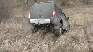 Nissan  Xterra  покатушки по склонам.
