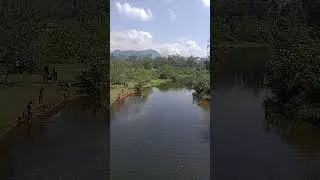 Famílias aproveitam o domingo de sol no Rio Cubatão 