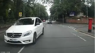 UK Dash Cam - Motorway road rage, Ambulance chaser and other idiots on the road.