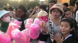 សូម​រីករាយទស្សនាវីដេអូបងប្អូនប្រជាពលរដ្ឋជាច្រើនកុះករមកមើលព្រះរាជពិធីបុណ្យអុំទូក បណ្តែតប្រទីប និងសំពះ