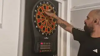 ARACHNID CRICKET PRO 670 Game Play