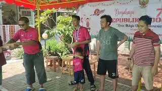 Lomba Balap Karung Bapak-Bapak