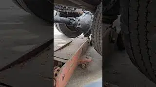 домкрат на пневме  