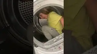 Cuando no traman nada bueno 😂 #niños #baby #secadora #humor #risas #suscribete #thanksforwatching