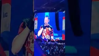 @knaztv Княzz– разбежавшись с прыгну со скалы