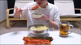 칼국수만두국 & 실비김치 & 파김치 먹방 | kalgugsumandugug & maeun gimchi & pagimchi Mukbang