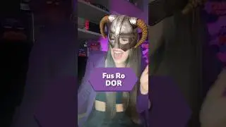 This streamer feels the PAIN that her character feels in the game 🤯 