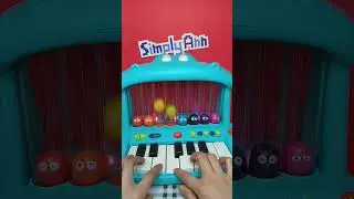 Trendy hippo pop piano