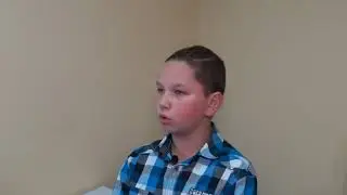 Школьник собирает компьютеры и отдает их нуждающимся