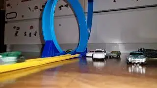 Hot Wheels car 45 degrees in to loop ➰ att (slow motion)