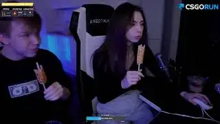 фруктозка ест сосиску строга 18+(ВОЖАК МОНКЕ В ДЕЛЕ!)