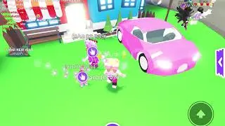 я играла в Adop me а потом в Color craze