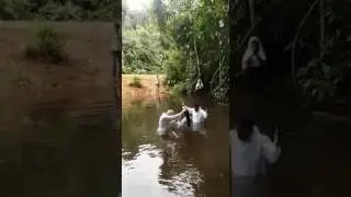 Batismo na CESS de Machadinho realizado em nome do Senhor Jesus