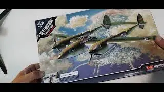 Lockheed P-38 F Lightning 1:48 . Обзор.
