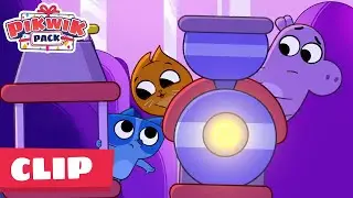 Through The Topsy Turvy Tunnel 🎁✨ Pikwik Pack Season 1 Episode Clip Timid Tibor