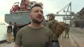 Зеленський в порту Одеси - до експорту зерна країна готова